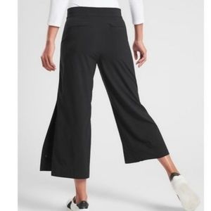Athleta Tribeca Crop Stretch Pant Black Size 8